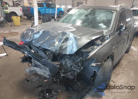 2019 Volkswagen Tiguan 2.0T Se/2.0T Sel/2.0T Sel R-Line/2.0T Sel R-Line Black z USA, uszkodzony, nr VIN 3VV3B7AX3KM062327